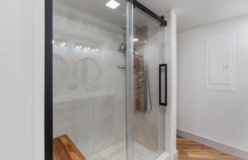 The Evergreen Treehouse with Winter Views - Foto 19