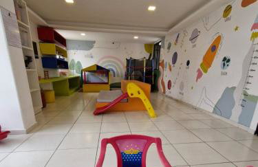 Apartamento para o São João - 3 quartos e 3 banheiros com excelente localização - Foto 17