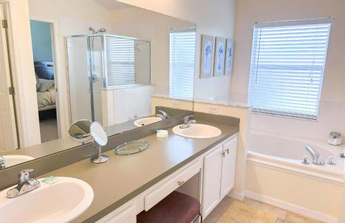 Fascinating Private Pool and Game-room, Near Disney!! - Foto 29