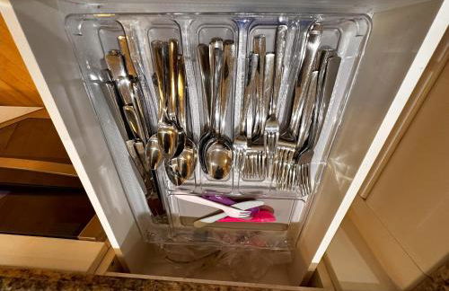 Luxurious and Spacious 2-Bedroom Condo Unit Downtown San Diego in the Heart of the Gaslamp Quarter - 30-Day Min recommended - 14-Day Min acceptable - Foto 60