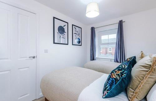 NEW! Presented by LTJ Prime Key Properties, Driveway Parking, Free WiFi - Foto 11