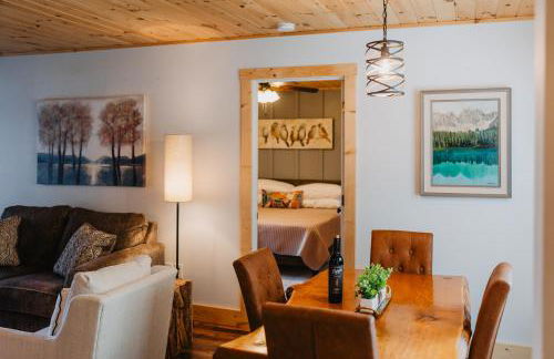 Oak Haven Condo - Downtown Blowing Rock Fully Stocked with 2 King Beds - Foto 18