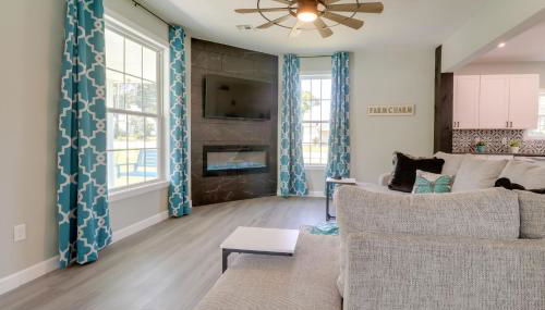 Spacious Yard, Games and Fire Pit Grove Home Rental - Foto 5