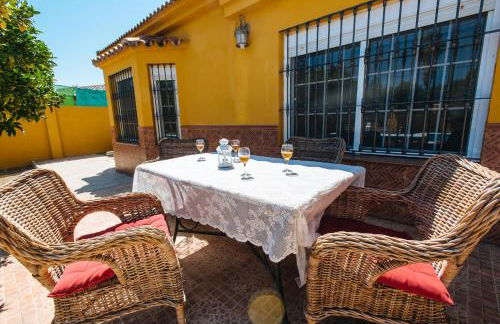 Villa Oasis Los Naranjos con jacuzzi 15 min Sevilla - Foto 8