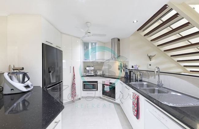 Lux Beachfront PH Office Pool Skyline Views - Foto 10