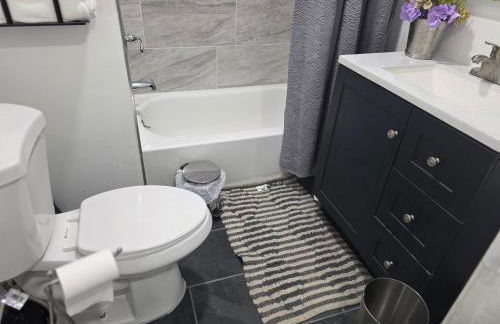 Charming 3 bedroom 2 bath home in Bloomfield with wishing well - Foto 17