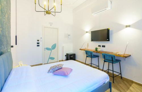 Lucy's Flowers - Photo 21