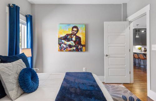 Only 4 Miles to Broadway with Free Parking and TVs in Bedrooms - Foto 34