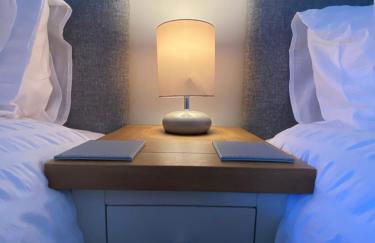 Modern 4-bed Cottage Llanwrst Town Centre & Parking - Snowdonia! near Betws-y-Coed - Photo 23