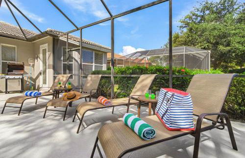 Relax, Play & Unwind in Paradise! Poolside Fun & Resort Vibes - Villa Sail Away - Foto 38