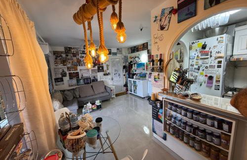 FLAT Surrounded by Nature WIFI & Pool & beach Nearby - Foto 64