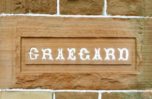 Craegard House - Photo 17