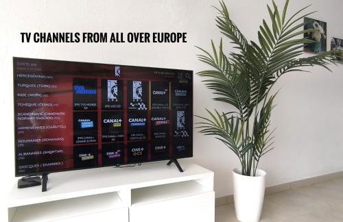 ROSA DE MAR 1 - parking, pool, beachfront, first coastline, tv channels - Foto 10