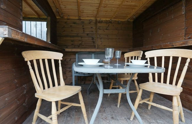 Showman's Hut @ Westcote - Foto 14