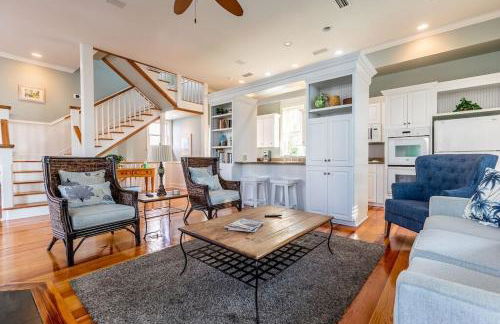 Centennial Coast Cottage - with Heated pool - Foto 27