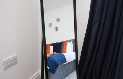 Casa di pietra - Cardiff City centre apartment with patio, Free private parking - Foto 54