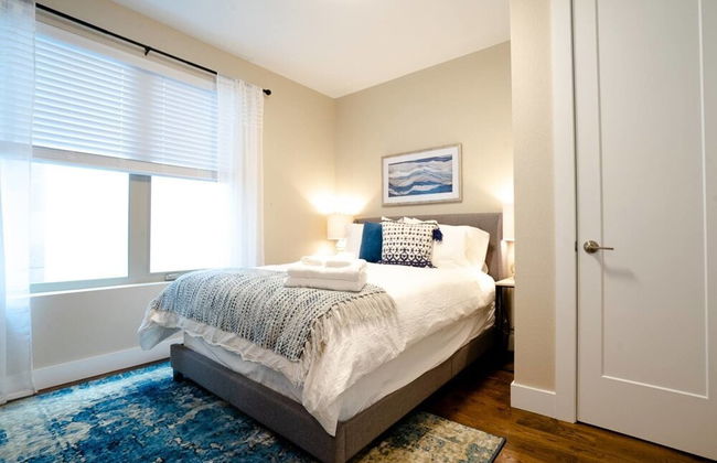 Mid Mod Manor A Sophisticated Townhouse Golden Triangle - Foto 15