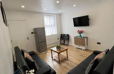 Florence House - 3 Twin Bedroom House 3 Showers 2 Ensuites Plus Walk-in Wetroom Garden Fast Wi-Fi J1-M5 on Doorstep Weekly Stays ok Contractor Accommodation Another Best-in-Class - Foto 4