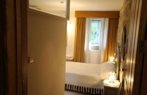 Swimming Pool Bedroom at Casa dos Macieis, Camino Santiago direct access & Optional Agritourism - Foto 49