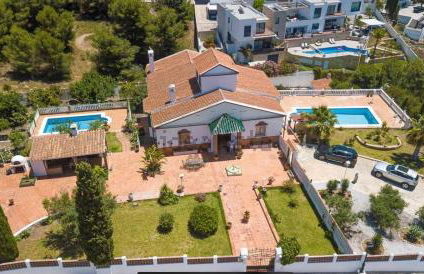 Villa Aroha - Huge Villa, Sea Views & 2 pools - Foto 1