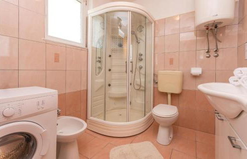 Nice Home In Nadin With Wifi - Photo 45