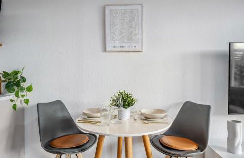 TRABER APARTMENTS Studio Kaffee Terrasse & Parken - Photo 9