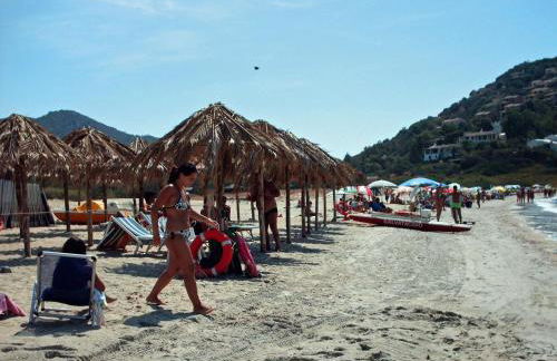 VILLA VITTORIA with LARGE PRIVATE HEATED SWIMMING POOL COMPLETE with HIDROMASSAGE FOR EXCLUSIVE USE , SEA and BEACH VIEW, 150 METERS FROM THE BEACH, POOL SURFACE 60 mq, POOL DEPTH 140 cm , FREE PARKING AND WIFI - Photo 47