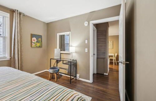 Belmont kings 1 mile to downtown and park free - Foto 8