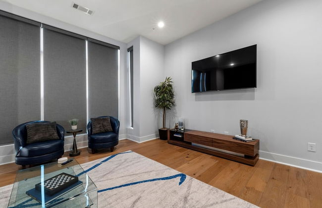 Luxurious Midtown Home Rooftop Views by Silverx - Foto 8