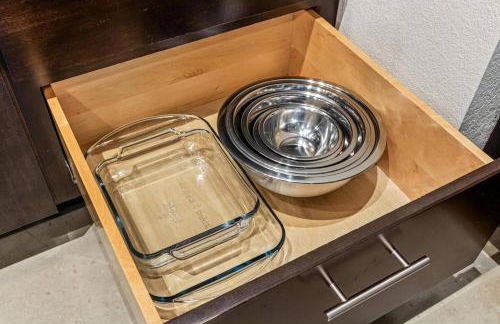 DT 2BD Steps from Target Field+GYM+KTCHN+LNDRY - Foto 40