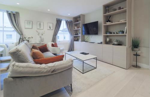 Luxury 3 Bedroom Flat in Maida Vale - Photo 2