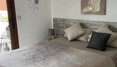 Privatunterkunft mit großer Poolanlage, Meerblick - Foto 2