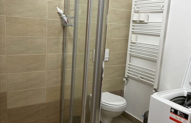 Mira Central Residence - Photo 44