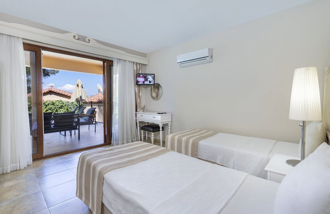 Alya Villa Butik Hotel - Photo 23