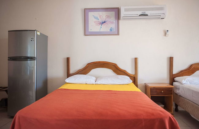 Point Village Studios and Suites - Photo 21