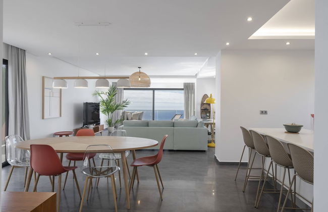 With Pool and Superb sea View - Villa Candelária - Foto 30