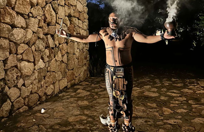 Day of the Dead Ceremony At A Cenote - Foto 2