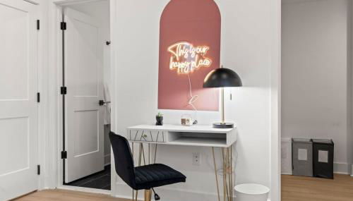 Charming LUXE 1BR, Free Parking, Kitchen and Laundry - Foto 3