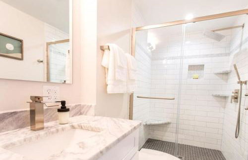 Open and Comfy home near Downtown-Folly Beach - Foto 50