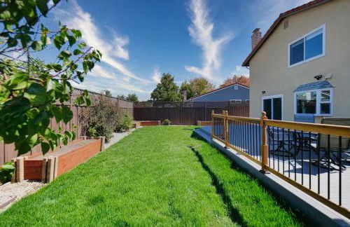 Renovated 5 Bd 3 Ba AC Private Deck Lawn - Foto 1