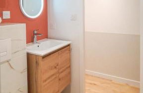 A L'ombre des Pins, Appartement neuf, élégant, Parking gratuit, Netflix, au calme à 100m de l'océan - Photo 20