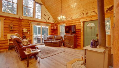 Donnelly Cabin with Private Deck Near Lake Cascade! - Foto 4