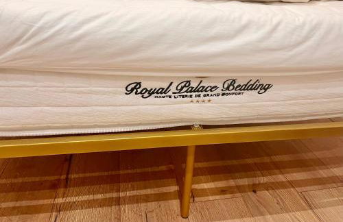 Eiffel Tower studio with patio - Foto 9