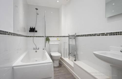 Modern 5-Bedroom House - Bannockburn - Photo 22