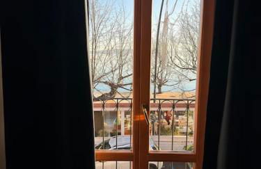 Fronte lago nel centro storico “La Casa del Lago” - Foto 2