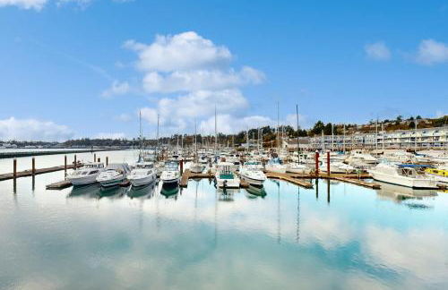 Beautiful Briny Retreat - Photo 33