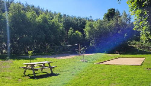 Gîtes de Charme 6 ou 8 personnes en Aubrac chez Sébastien & Stéphanie - Foto 5, Garden view
