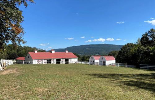 Cozy Cabin Rental and Cowboy Experience at a Tennessee Dude Ranch - Foto 13