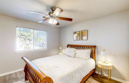 3 Mi to Downtown Conroe Updated Townhome with Yard - Foto 18