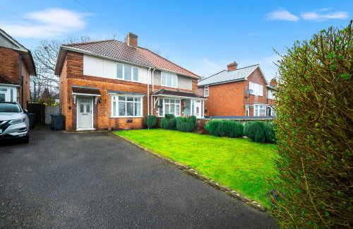 3 Bedroom House - Garden - Parking - Interior Designed - Netflix - Wifi - 52H - Foto 57